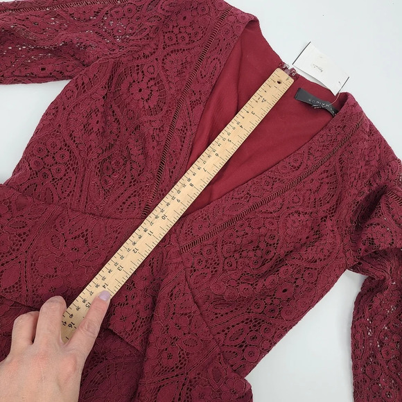 Adelyn Rae Deep Vneck Peplum Lace Long Sleeve Dress - Picture 13 of 14